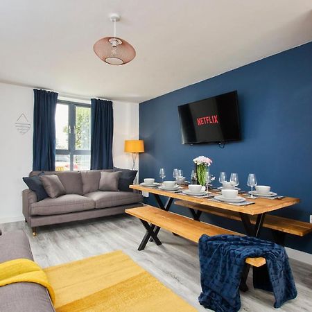 Fabulous 5 Bed House W Parking Manchester Exterior foto