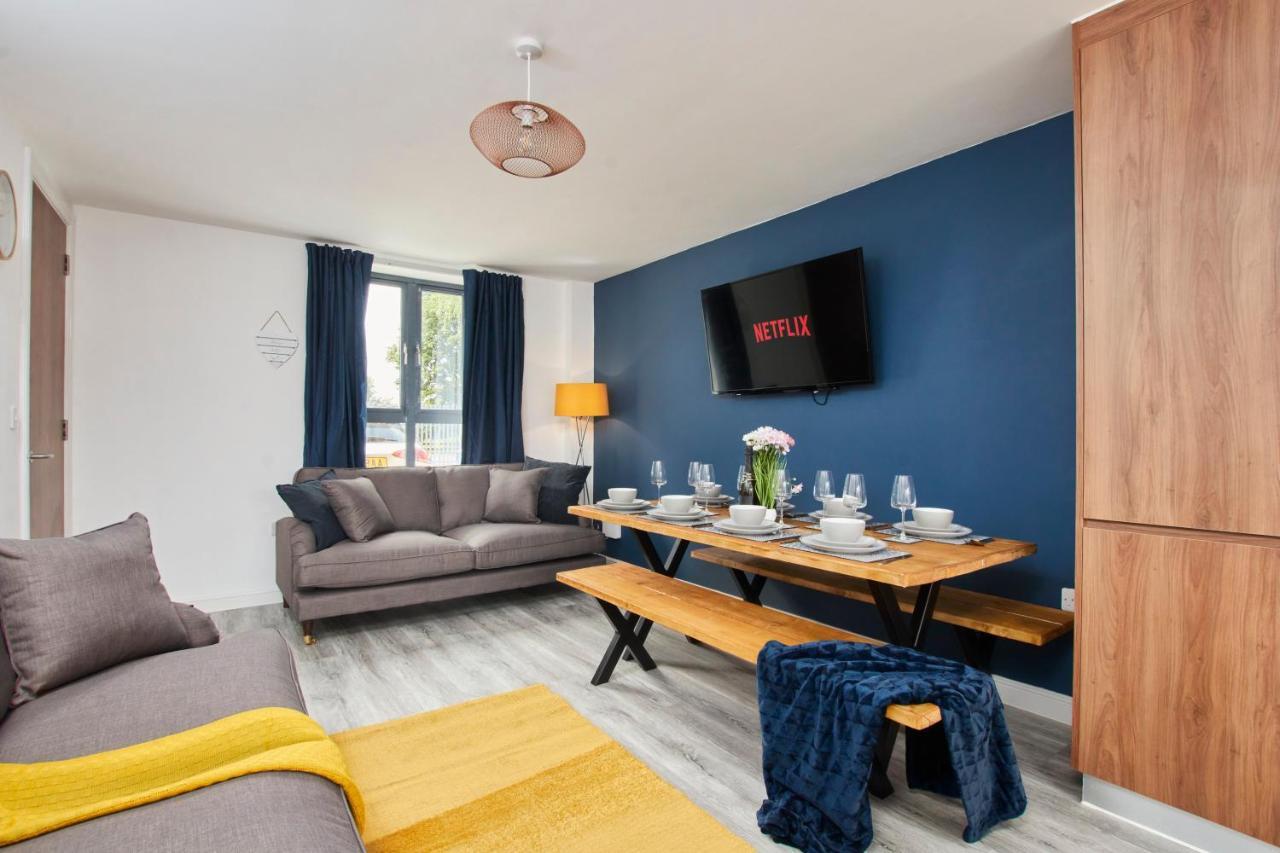 Fabulous 5 Bed House W Parking Manchester Exterior foto